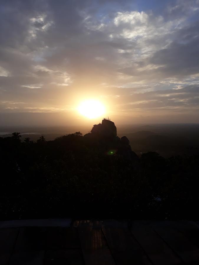 Hewage Resort อนุราธปุระ ภายนอก รูปภาพ
